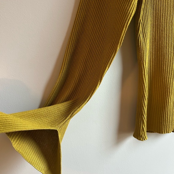 Industry Mustard Ribbed Button-Down Shirt - Picture 3 of 5